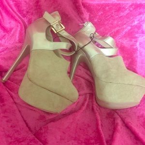Vegan Suede XXI Tan Platform High Heel Shoes